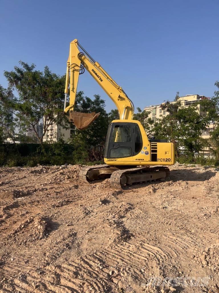 Komatsu PC120 Roomikekskavaatorid