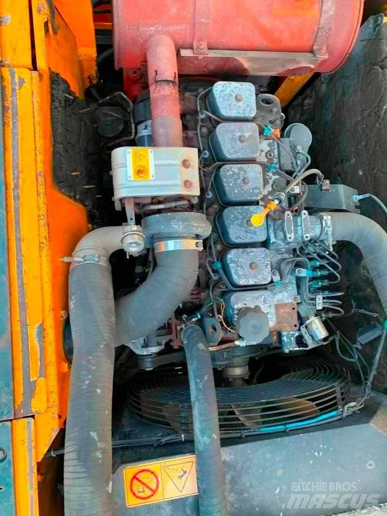 Hyundai R210W-9T Roomikekskavaatorid