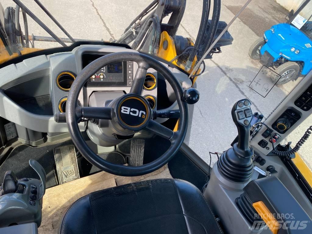 JCB 411 HT T4F Rataslaadurid