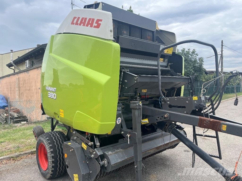 CLAAS Variant 380 Ruloonpressid