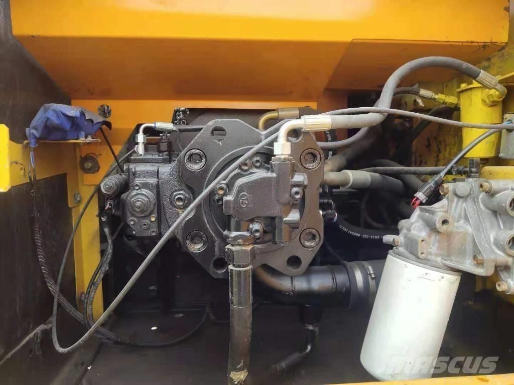 Sany SY 215 C-9 Roomikekskavaatorid