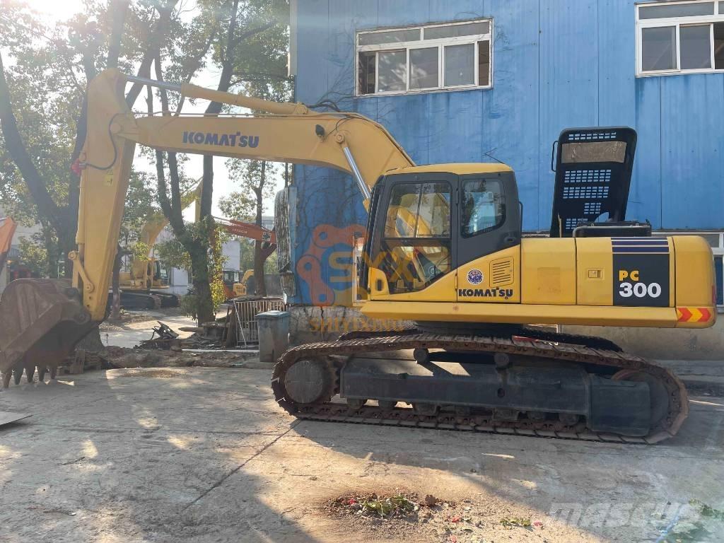 Komatsu PC 270 Roomikekskavaatorid