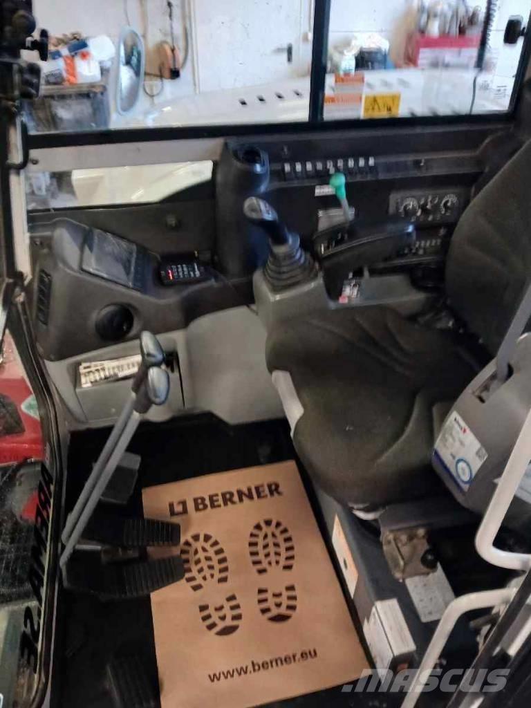 Takeuchi TB 290 Väikeekskavaatorid 7t-12t