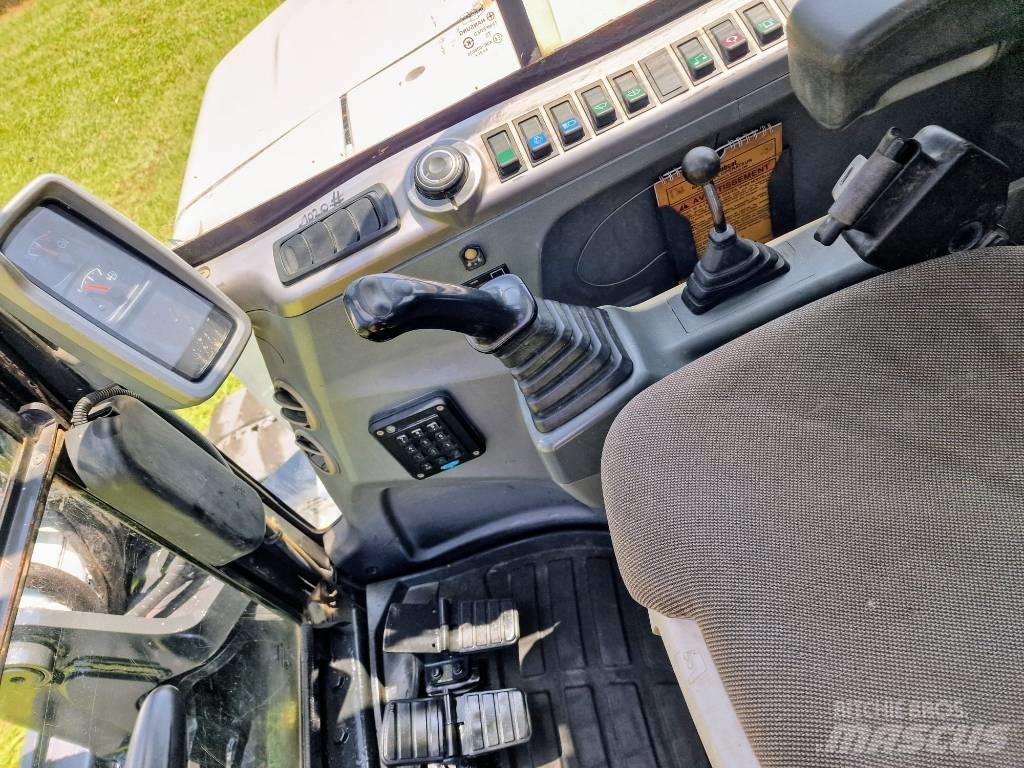 Bobcat E 80 Väikeekskavaatorid 7t-12t