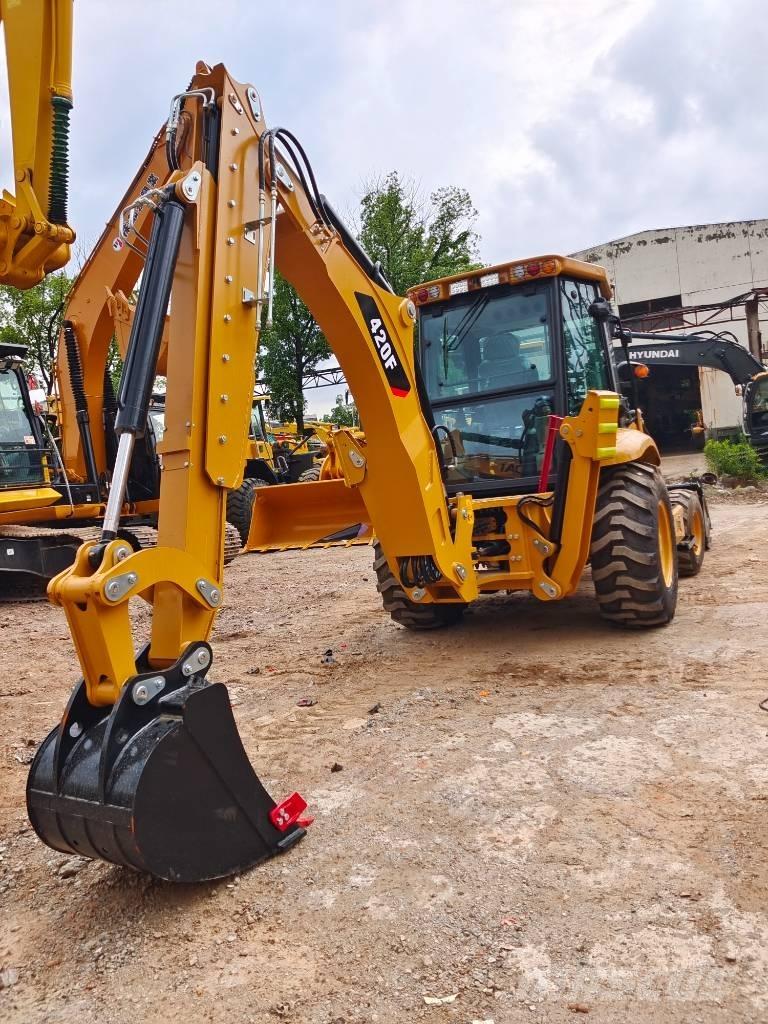CAT 420 F Ekskavaatorlaadurid