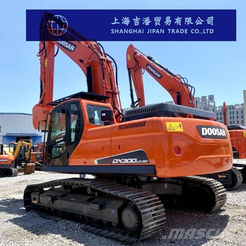 Doosan DX 300 Roomikekskavaatorid