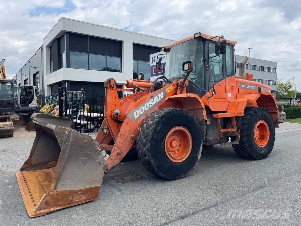 Doosan DL200-3 | A/C Rataslaadurid