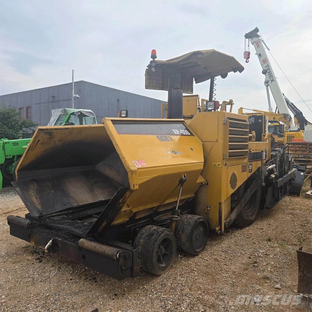 CAT AP 600 Asfaldilaoturid
