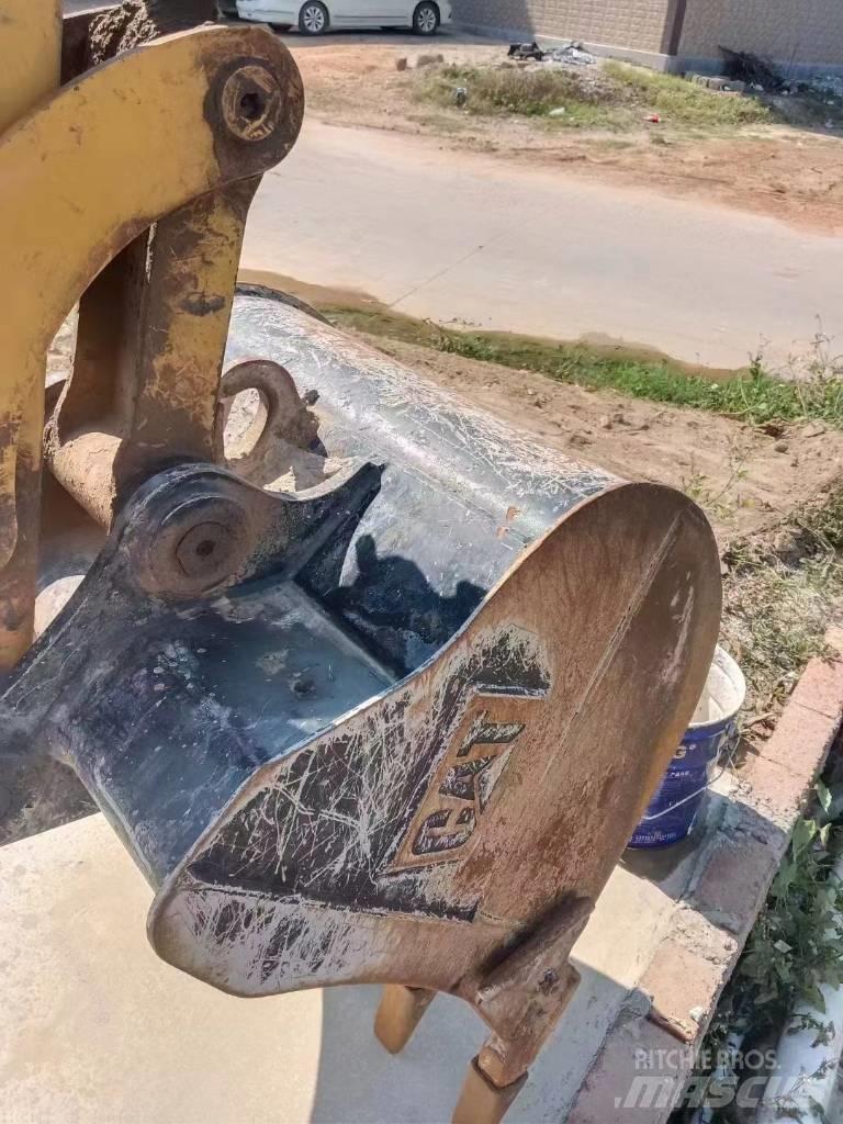CAT 305.5 E2 Miniekskavaatorid < 7 t