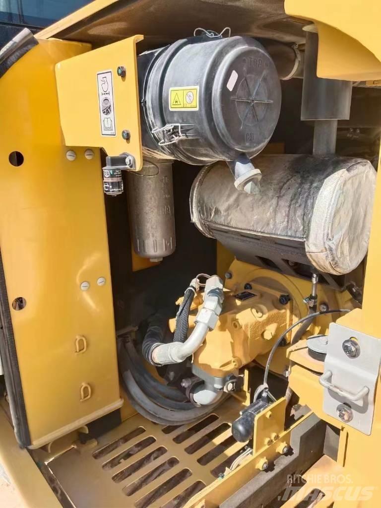 CAT 305.5 E2 Miniekskavaatorid < 7 t