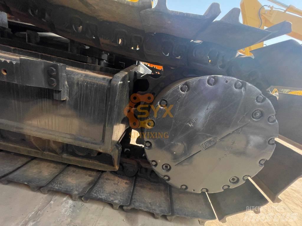 Komatsu PC 450-8 Roomikekskavaatorid
