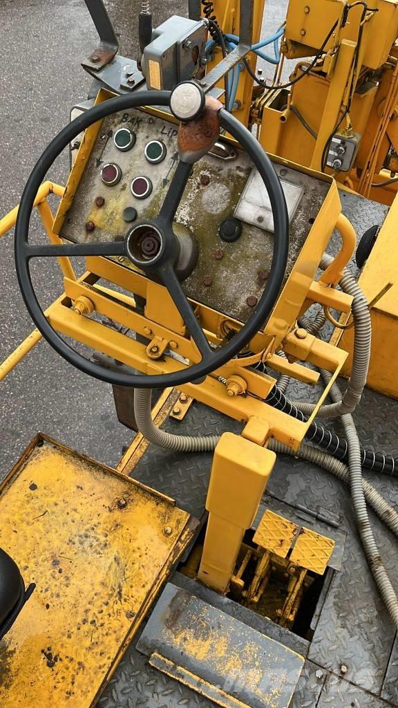 Demag SF 120 P Asfaldilaoturid