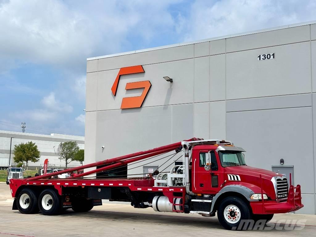 Mack GU813 Puksiirid