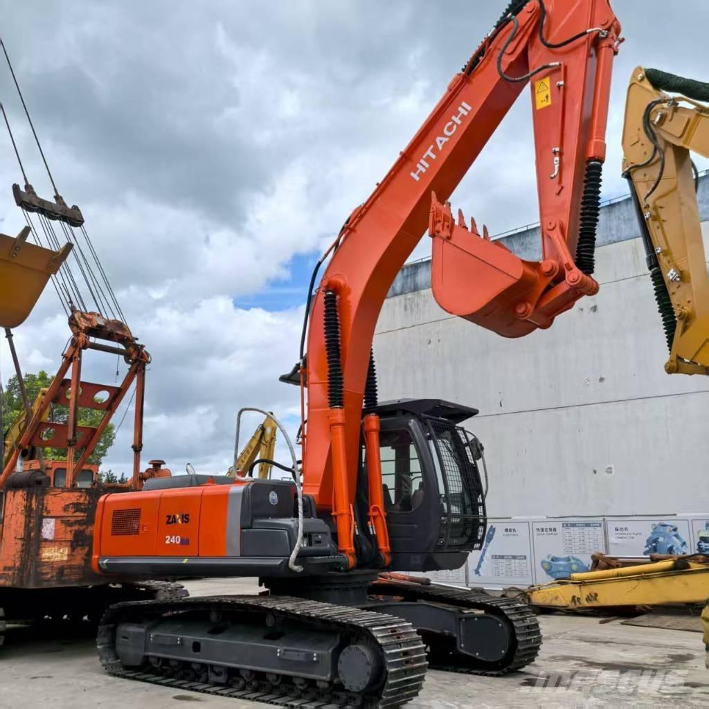Hitachi ZX 240 HG Roomikekskavaatorid