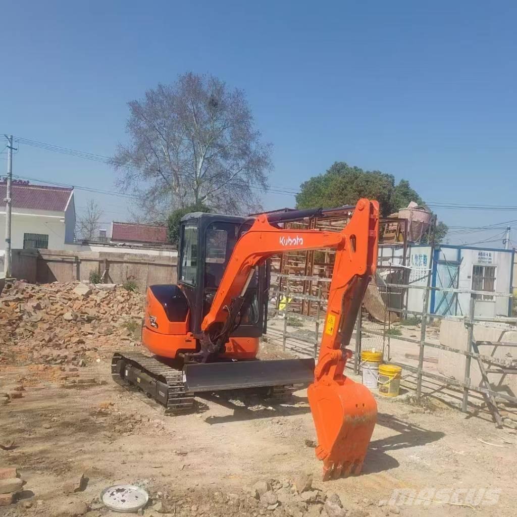 Kubota U 27 Miniekskavaatorid < 7 t