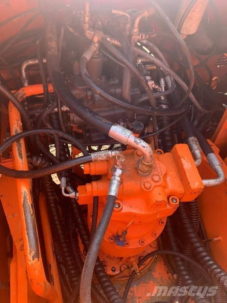 Doosan DH 220 Roomikekskavaatorid