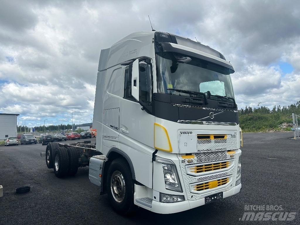 Volvo FH13 540 6x2*4 Raamautod
