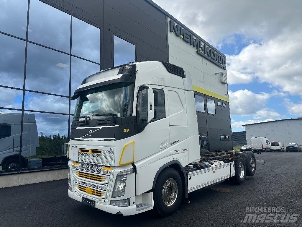 Volvo FH13 540 6x2*4 Raamautod