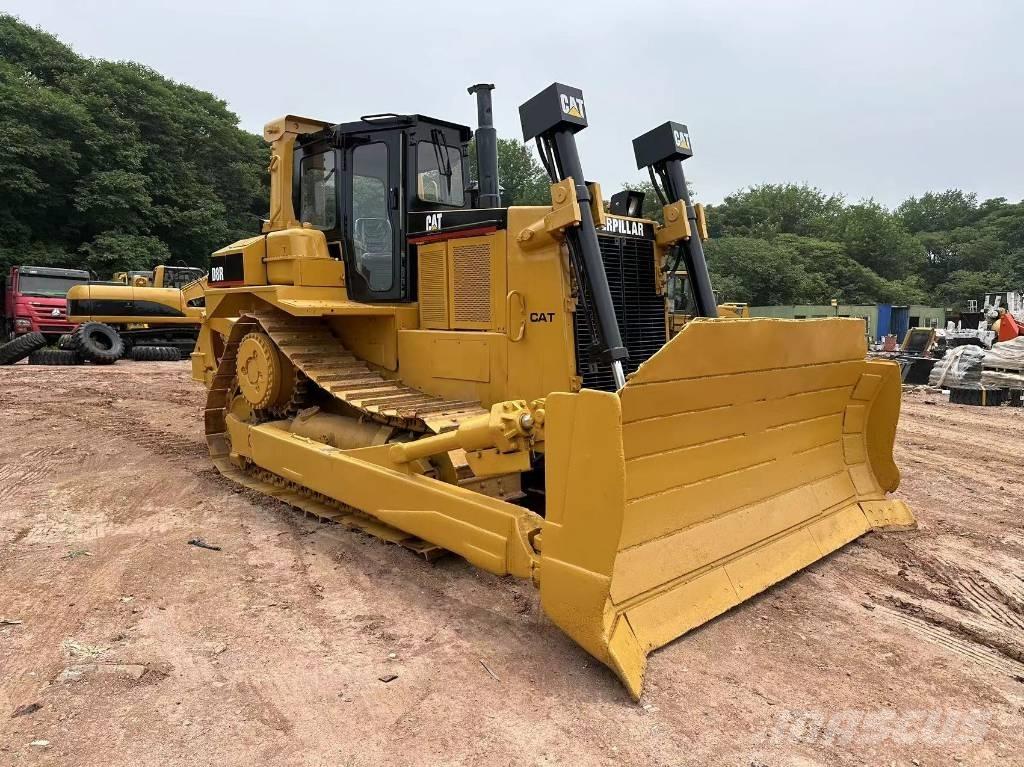 CAT D8R Buldooserid
