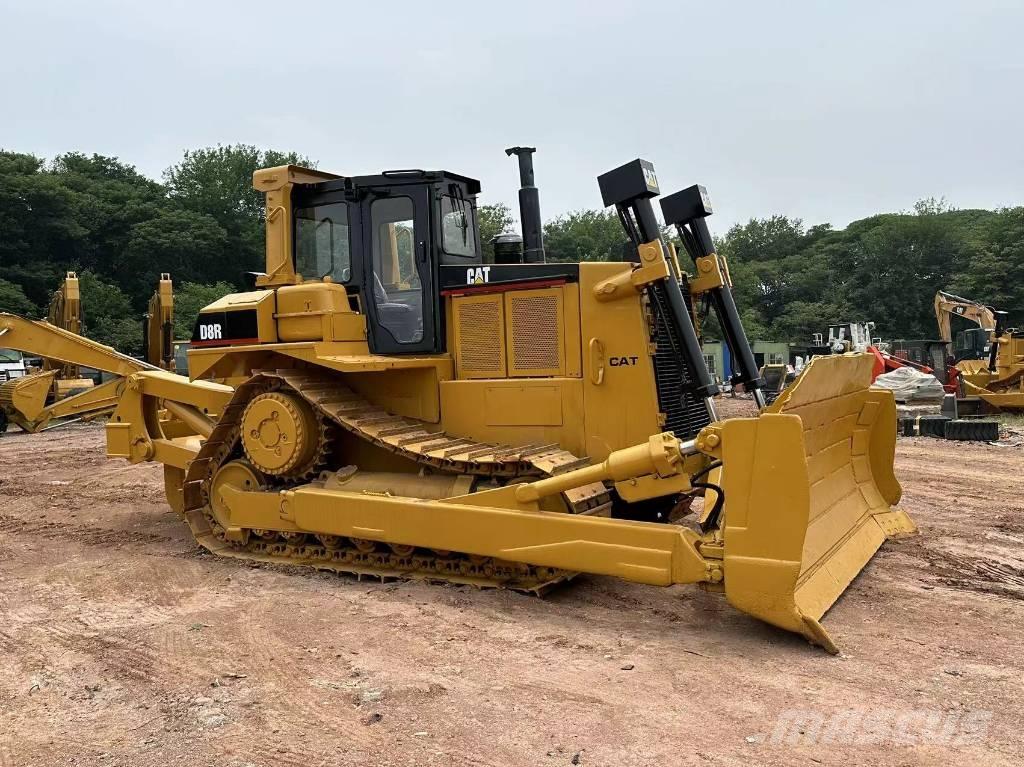CAT D8R Buldooserid