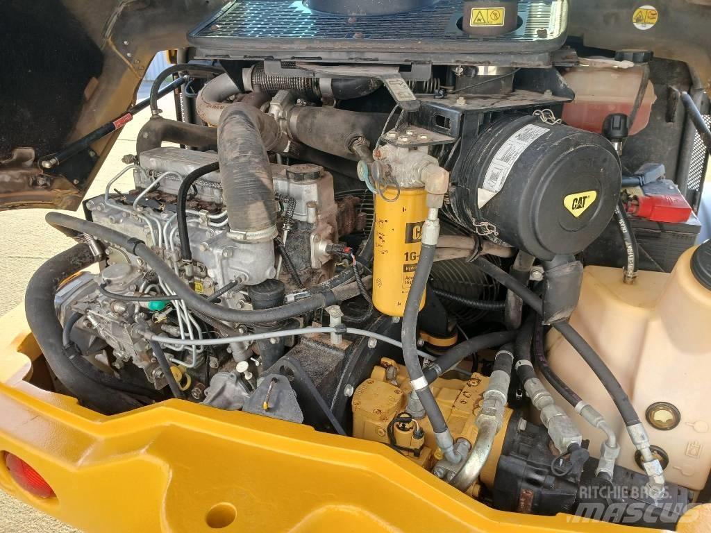 CAT 906H, Hjullastare Rataslaadurid
