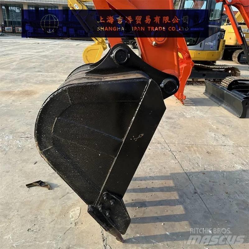 Hitachi ZX 120 LC Väikeekskavaatorid 7t-12t