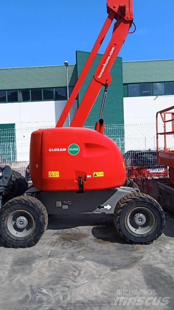 JLG 450 AJS II Iseliikuvad poomtõstukid