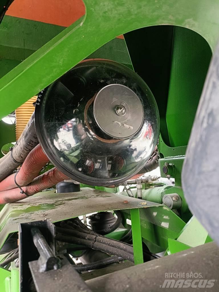 Amazone EDX 6000 TC Täppiskülvikud