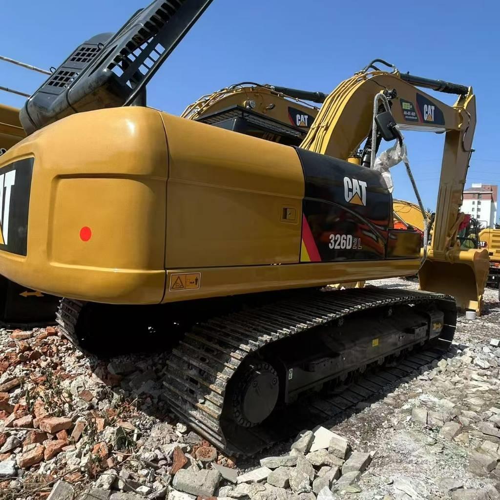 CAT 326D2L Roomikekskavaatorid
