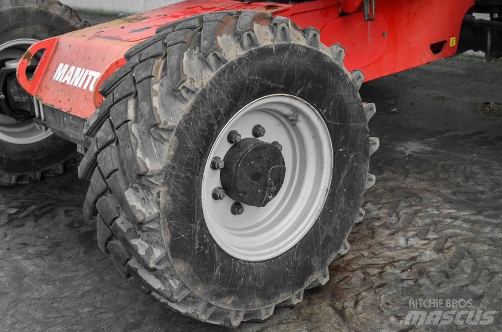 Manitou 200 ATJ Iseliikuvad poomtõstukid