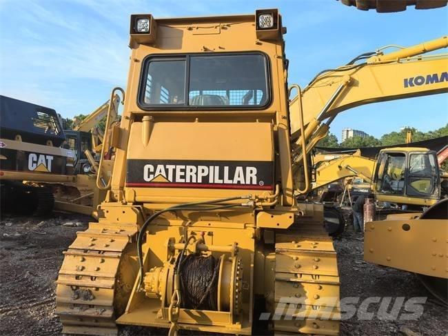 CAT D 6 D Buldooserid