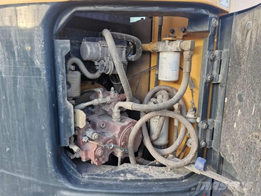 Hyundai LC145-9 Roomikekskavaatorid