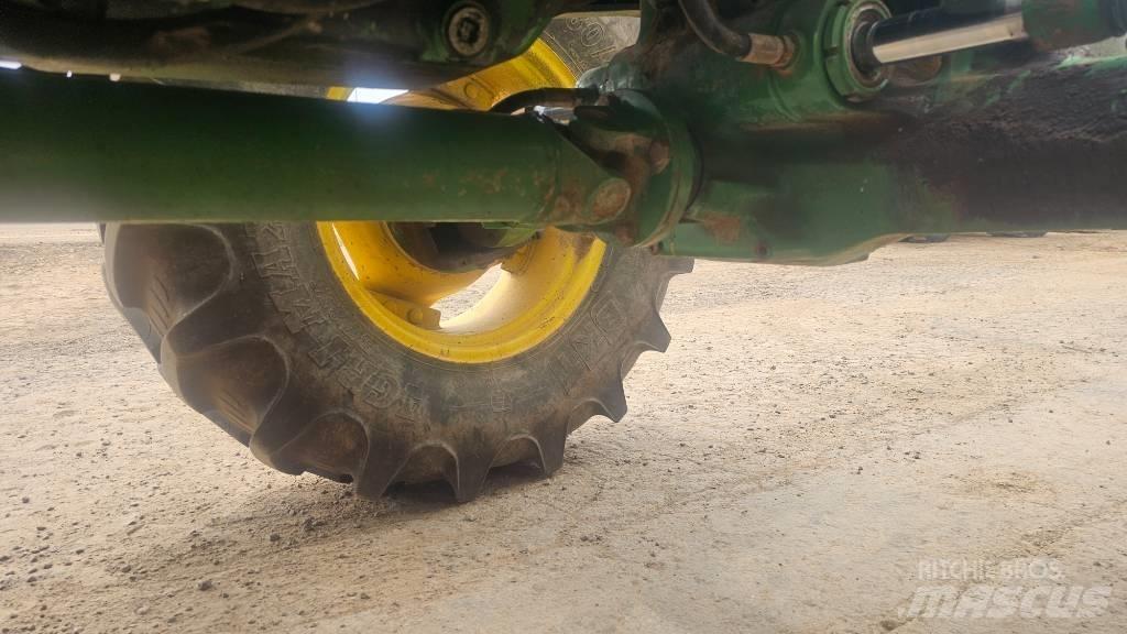John Deere 6210 Traktorid