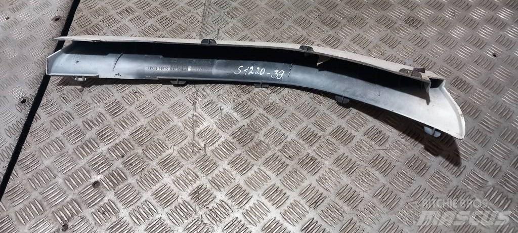 Scania G 400   1517649 Kabiinid