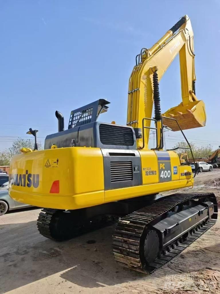 Komatsu 400-8 Roomikekskavaatorid
