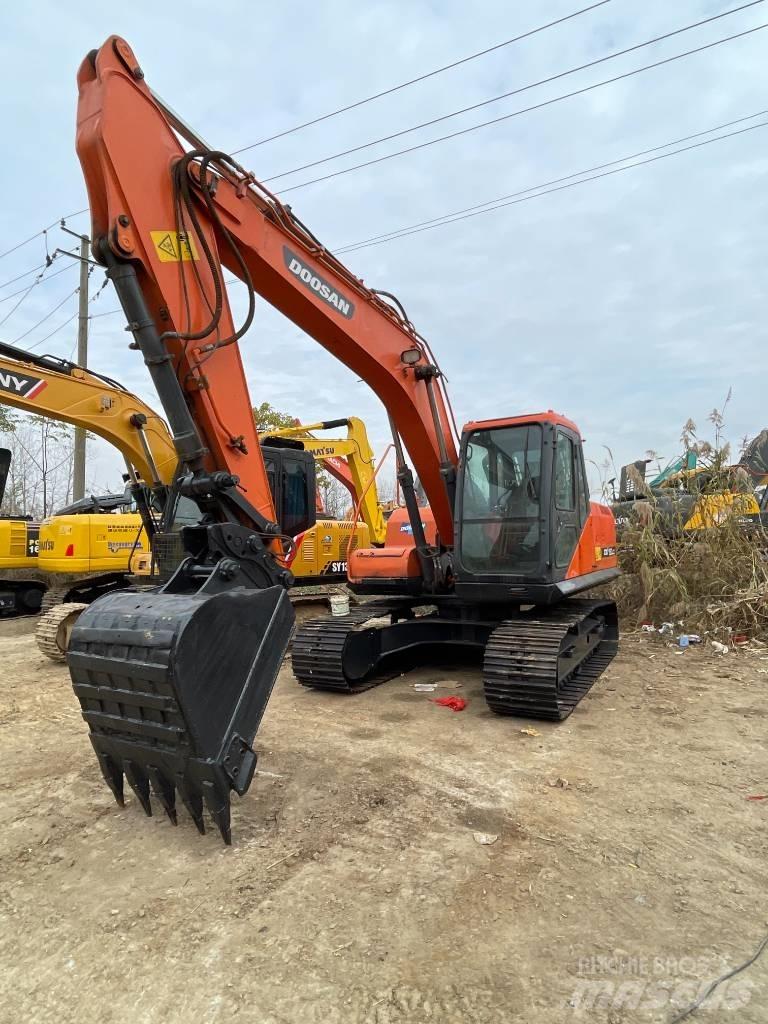 Doosan dx150 Roomikekskavaatorid