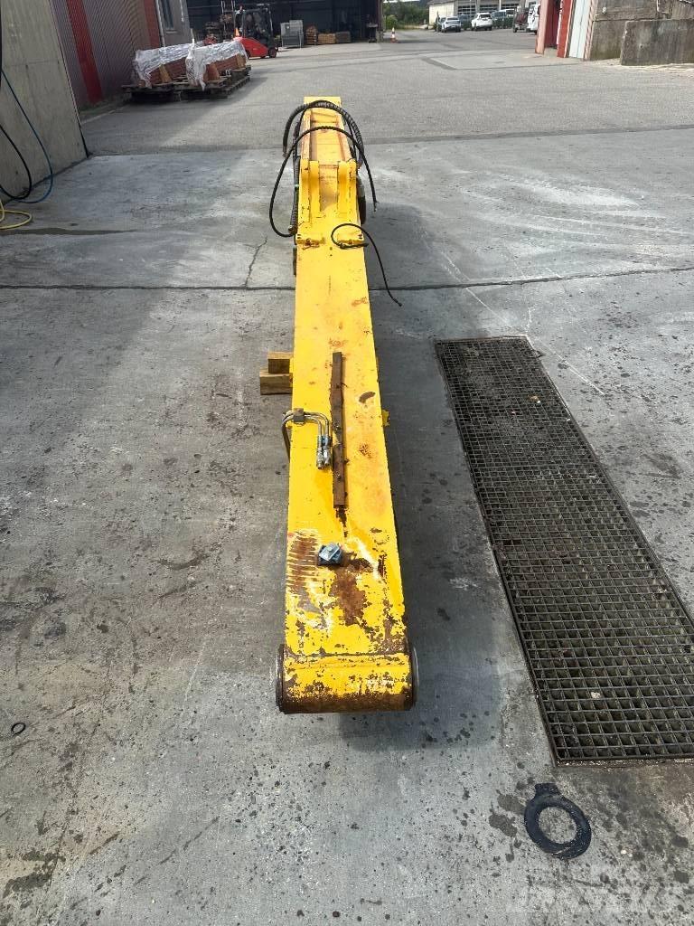 Komatsu PC 180-6 Roomikekskavaatorid