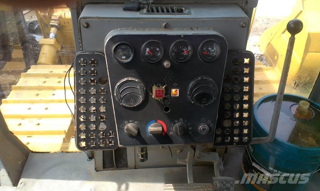 CAT D 6 G LGP II Buldooserid