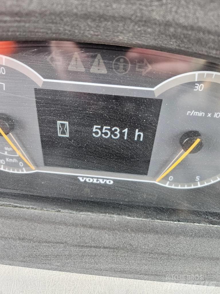 Volvo A 30 G Liigendraamiga pinnaseveokid