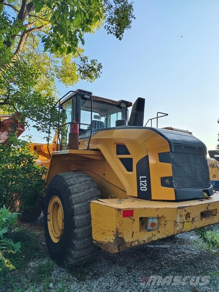 Volvo L 120 Rataslaadurid