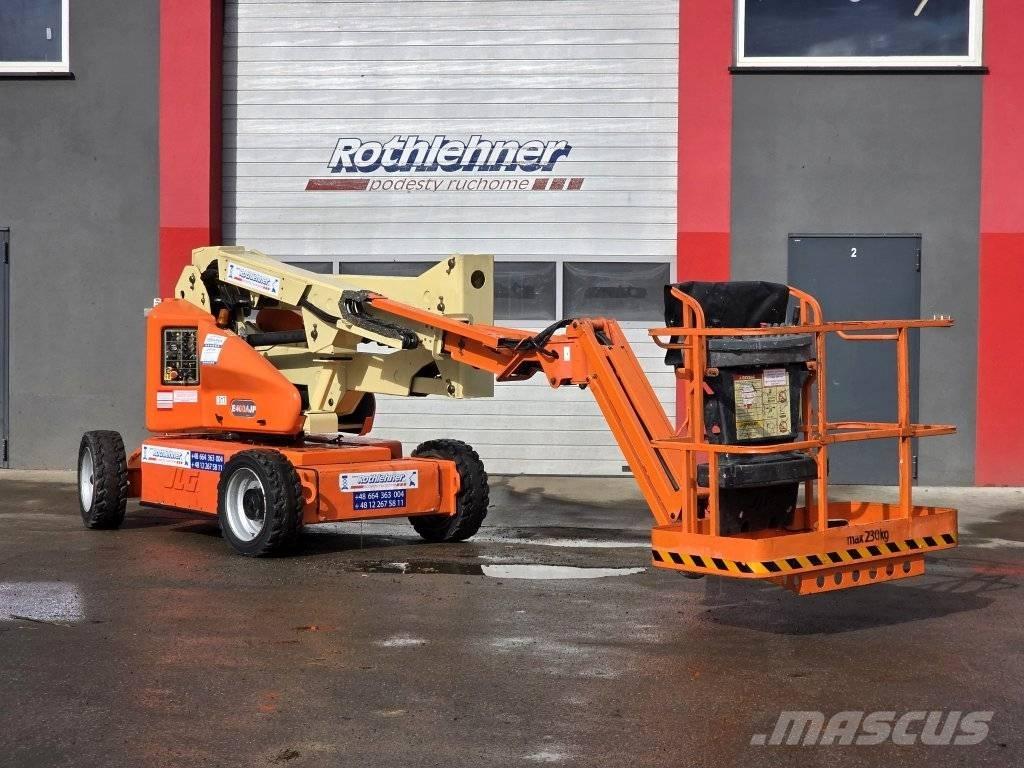 JLG 400 AJP Iseliikuvad poomtõstukid