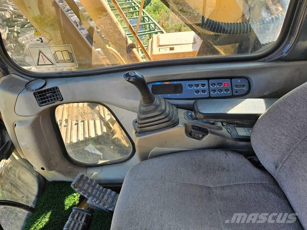CASE CX 210 C Roomikekskavaatorid