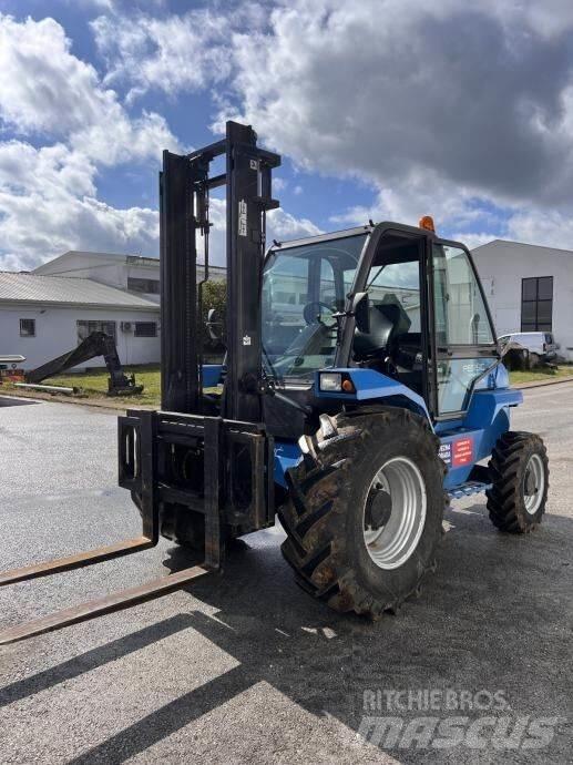 Manitou MC30-4W Maastikutõstukid