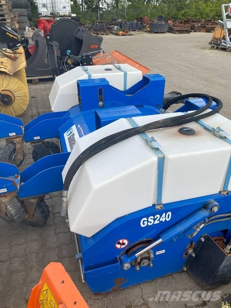  Multi Sweep 2400 mm Tänavapuhastusmasinad