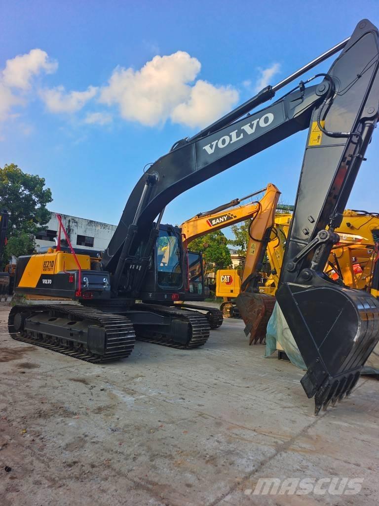 Volvo EC 210 B LC Roomikekskavaatorid