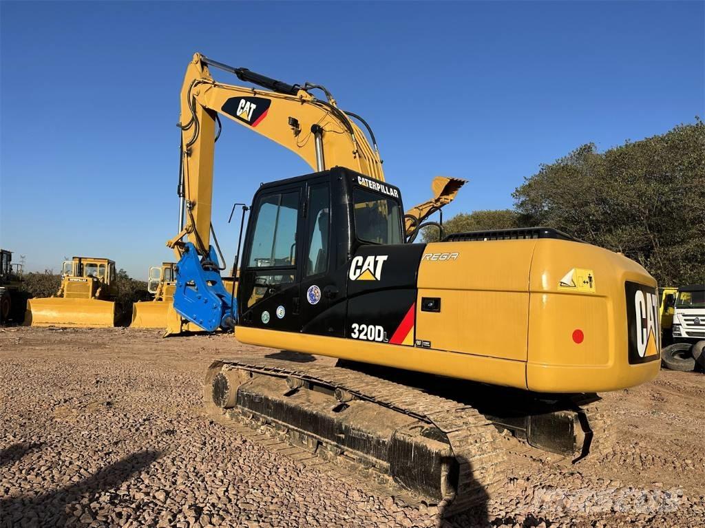 CAT 320 D Roomikekskavaatorid