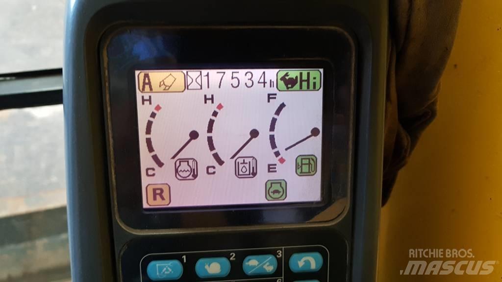 Komatsu PW 220-7 Ratasekskavaatorid