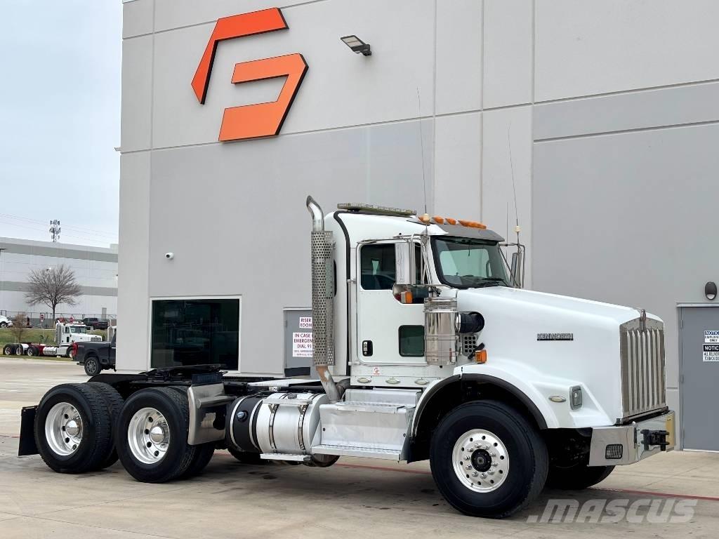 Kenworth T800 Sadulveokid
