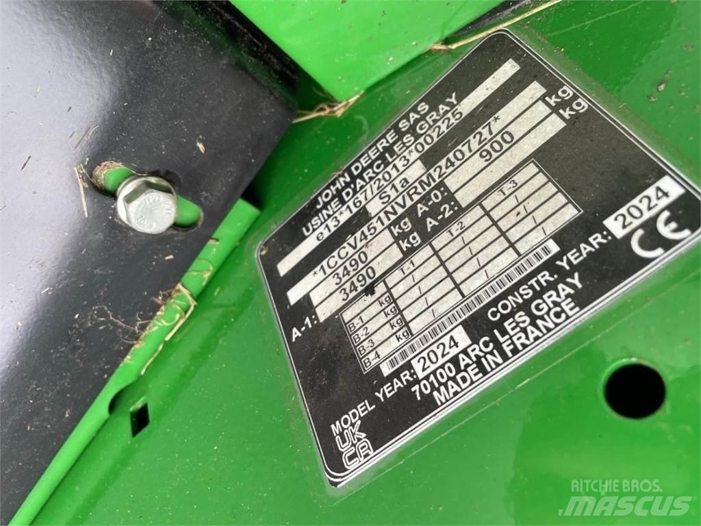 John Deere V451M Ruloonpressid