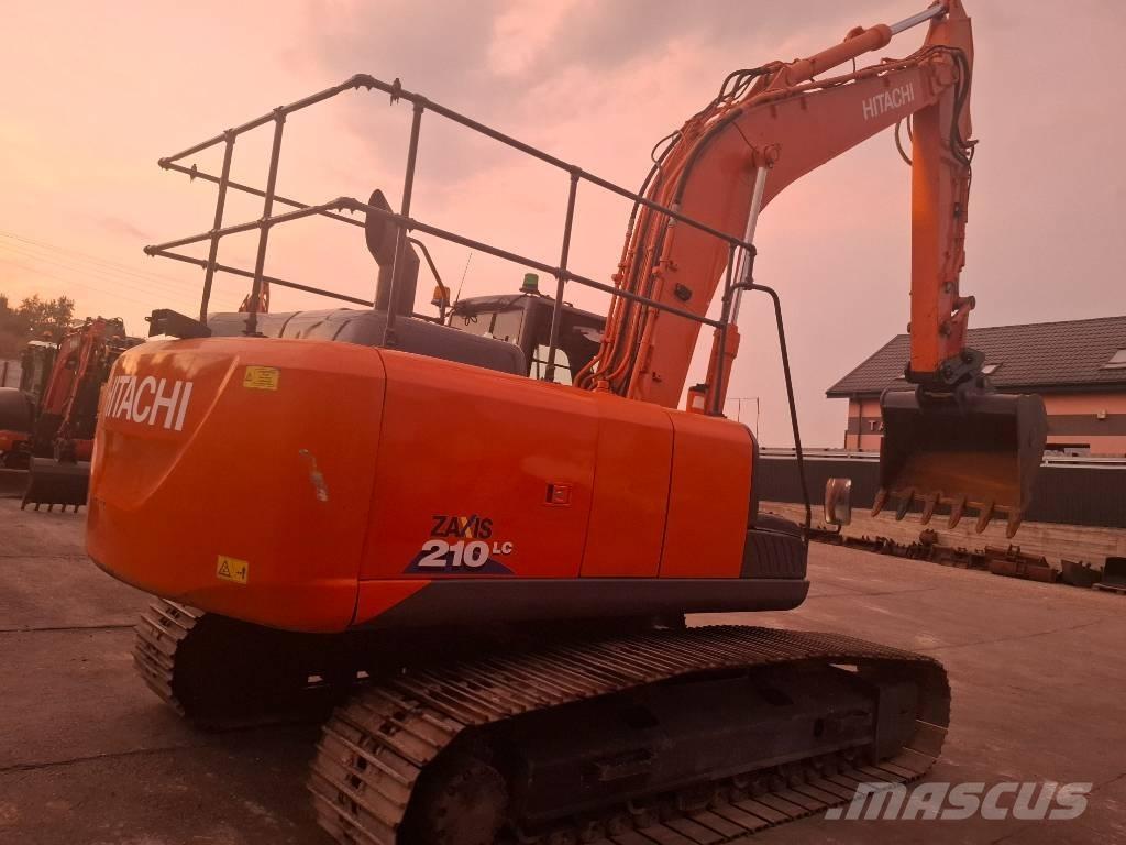Hitachi 210LC Roomikekskavaatorid